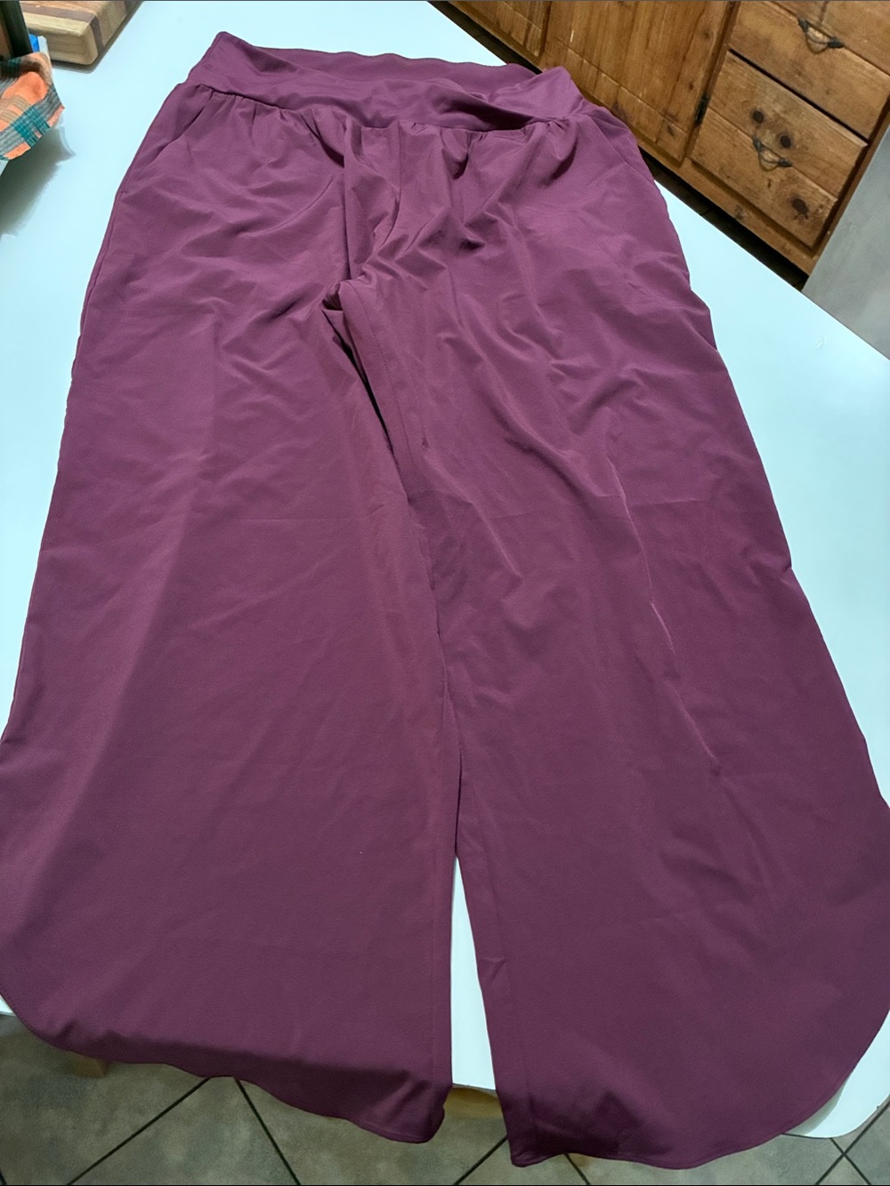 HALARA Women's Wide-Leg Pants in Plum